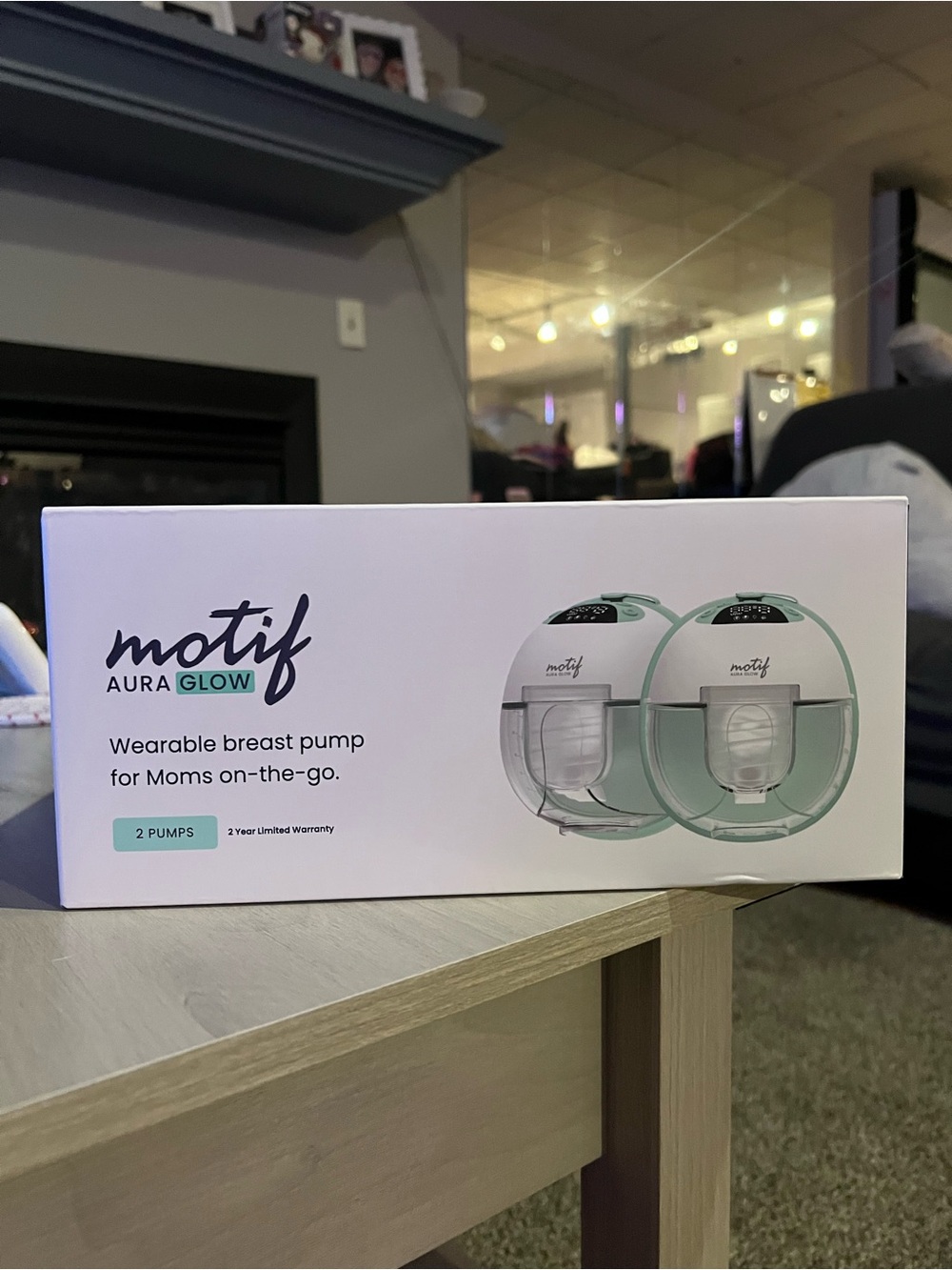 Motif Aura Glow Hands-Free Breast Pump AND 200ct Breast Milk Storage Bags NEW - Picture 2 of 7